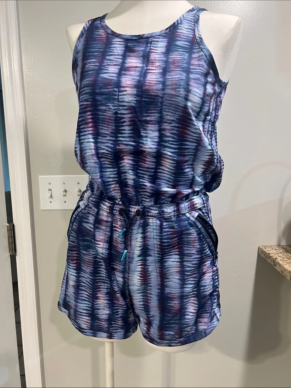 Athleta girl on the go 1 piece romper XXL